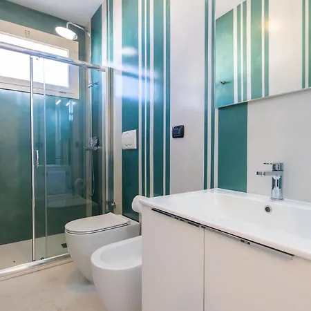 Aparthotel Lucrezia Con Piscina Nel Cuore Del Salento *
